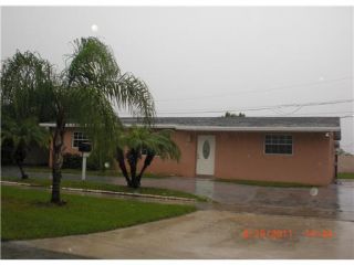 Foreclosed Home - 11831 SW 208TH ST, 33177