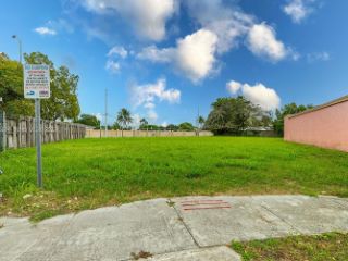 Foreclosed Home - 19242 SW 119TH CT, 33177