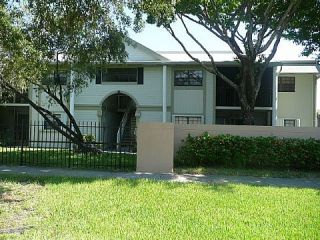 Foreclosed Home - 917 NE 199TH ST APT 105, 33179