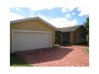Foreclosed Home - 818 Ne 206th St, 33179