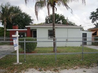 Foreclosed Home - 1646 NE 150TH ST, 33181