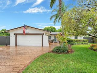 Foreclosed Home - 12911 SW 84TH ST, 33183