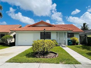 Foreclosed Home - 13740 SW 12TH ST, 33184