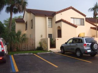 Foreclosed Home - 9011 SW 123RD CT APT 201, 33186