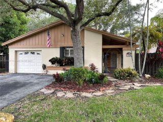 Foreclosed Home - 13584 SW 115TH TER, 33186