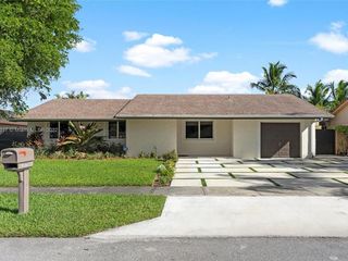 Foreclosed Home - 12870 SW 149TH ST, 33186