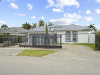 Foreclosed Home - 14735 SW 178TH TER, 33187