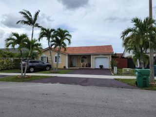 Foreclosed Home - 17803 SW 152ND PL, 33187