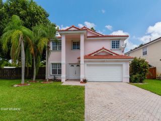 Foreclosed Home - 9335 Sw 212 Terrace, 33189