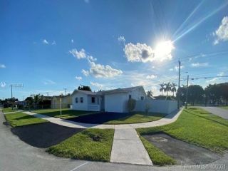 Foreclosed Home - 20340 SW 116TH RD, 33189