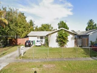 Foreclosed Home - 20003 SW 103RD AVE, 33189