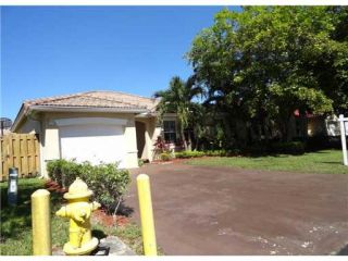 Foreclosed Home - 16223 SW 83RD LN, 33193