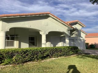 Foreclosed Home - 16657 SW 81ST TER, 33193