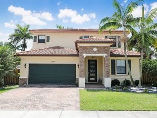Foreclosed Home - 15480 SW 119TH TER, 33196