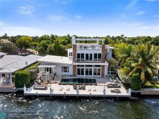 Foreclosed Home - 2110 INTRACOASTAL DR, 33305