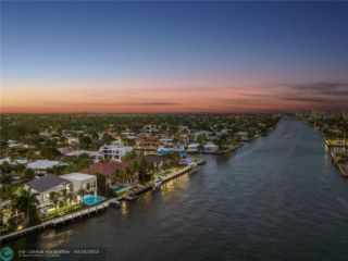 Foreclosed Home - 2222 INTRACOASTAL DR, 33305