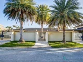 Foreclosed Home - 3040 NE 44TH ST, 33308
