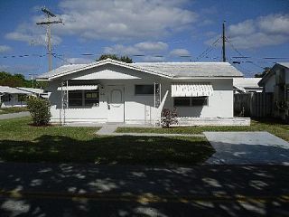 Foreclosed Home - 4580 NW 17TH WAY, 33309