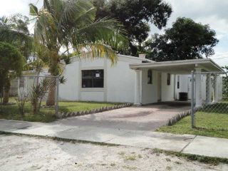 Foreclosed Home - 1524 NW 11TH PL, 33311
