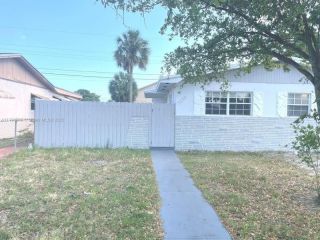 Foreclosed Home - 2840 NW 20TH ST, 33311