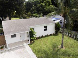 Foreclosed Home - 1516 NW 5TH AVE, 33311