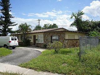 Foreclosed Home - 3664 SW 16TH ST, 33312
