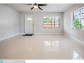 Foreclosed Home - 730 SW 2ND CT, 33312