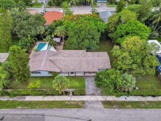 Foreclosed Home - 1708 SW 11TH ST, 33312