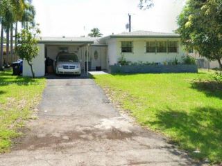 Foreclosed Home - 330 SW 29TH AVE, 33312