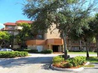 Foreclosed Home - 7451 NW 16TH ST APT B303, 33313