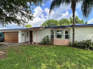 Foreclosed Home - 7201 NW 21ST ST, 33313