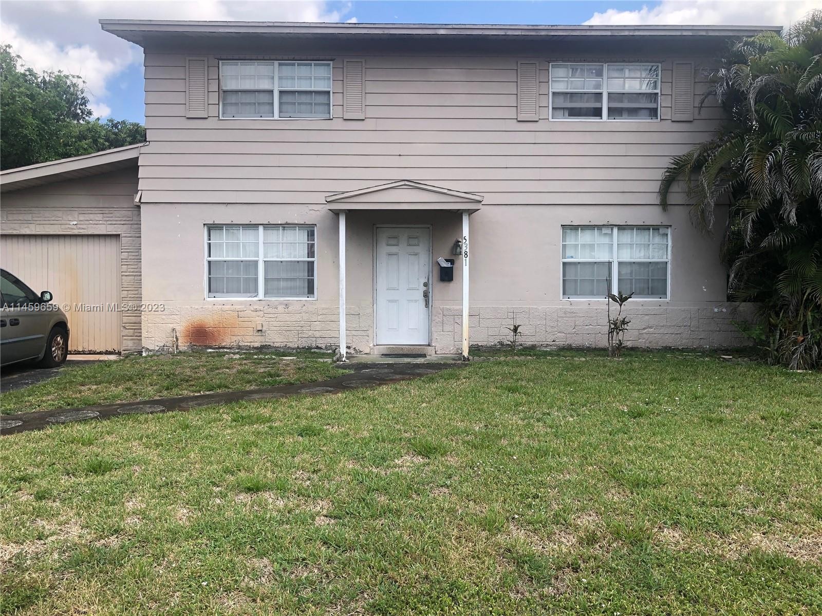 Foreclosed Home - 5381 NW 12TH ST, 33313