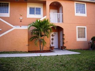 Foreclosed Home - 6984 SW 39TH ST, 33314