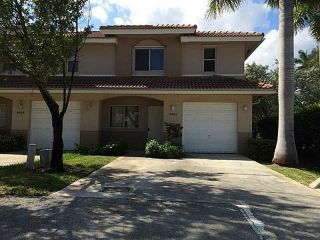 Foreclosed Home - 4901 PALM GARDEN LN, 33314