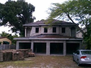 Foreclosed Home - 501 SW 16TH ST, 33315
