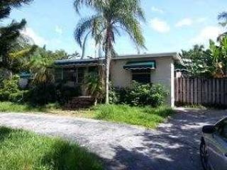 Foreclosed Home - 1321 Sw 18th St, 33315