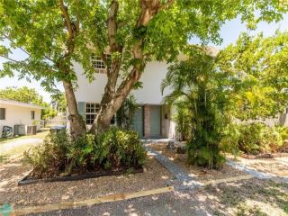 Foreclosed Home - 1227 SW 8TH AVE # 1229, 33315