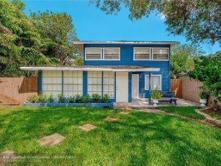 Foreclosed Home - 520 SW 5TH AVE, 33315
