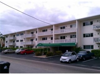 Foreclosed Home - 1475 SE 15TH ST APT 203, 33316