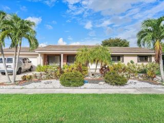 Foreclosed Home - 500 NW 75TH TER, 33317