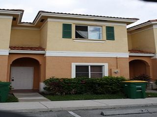 Foreclosed Home - 4511 WOODLAND CIR, 33319