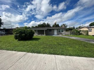 Foreclosed Home - 5911 NW 42ND TER, 33319