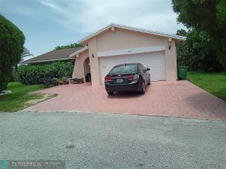 Foreclosed Home - 4810 MANGO DR, 33319
