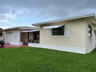 Foreclosed Home - 4801 NW 49TH CT, 33319