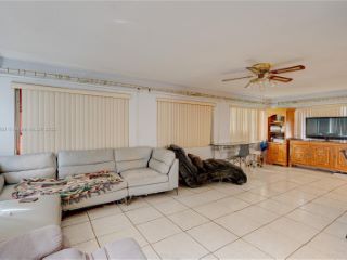 Foreclosed Home - 4500 NW 48TH CT, 33319