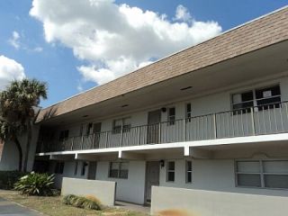 Foreclosed Home - 8060 COLONY CIR N APT 209, 33321