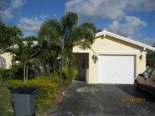 Foreclosed Home - 7614 NW 69TH AVE, 33321