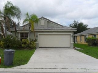 Foreclosed Home - 9960 RED HEART LN, 33321