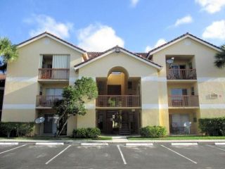 Foreclosed Home - 7680 Westwood Drive Unit 825, 33321