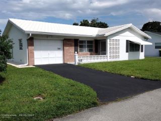 Foreclosed Home - 7610 NW 68TH TER, 33321